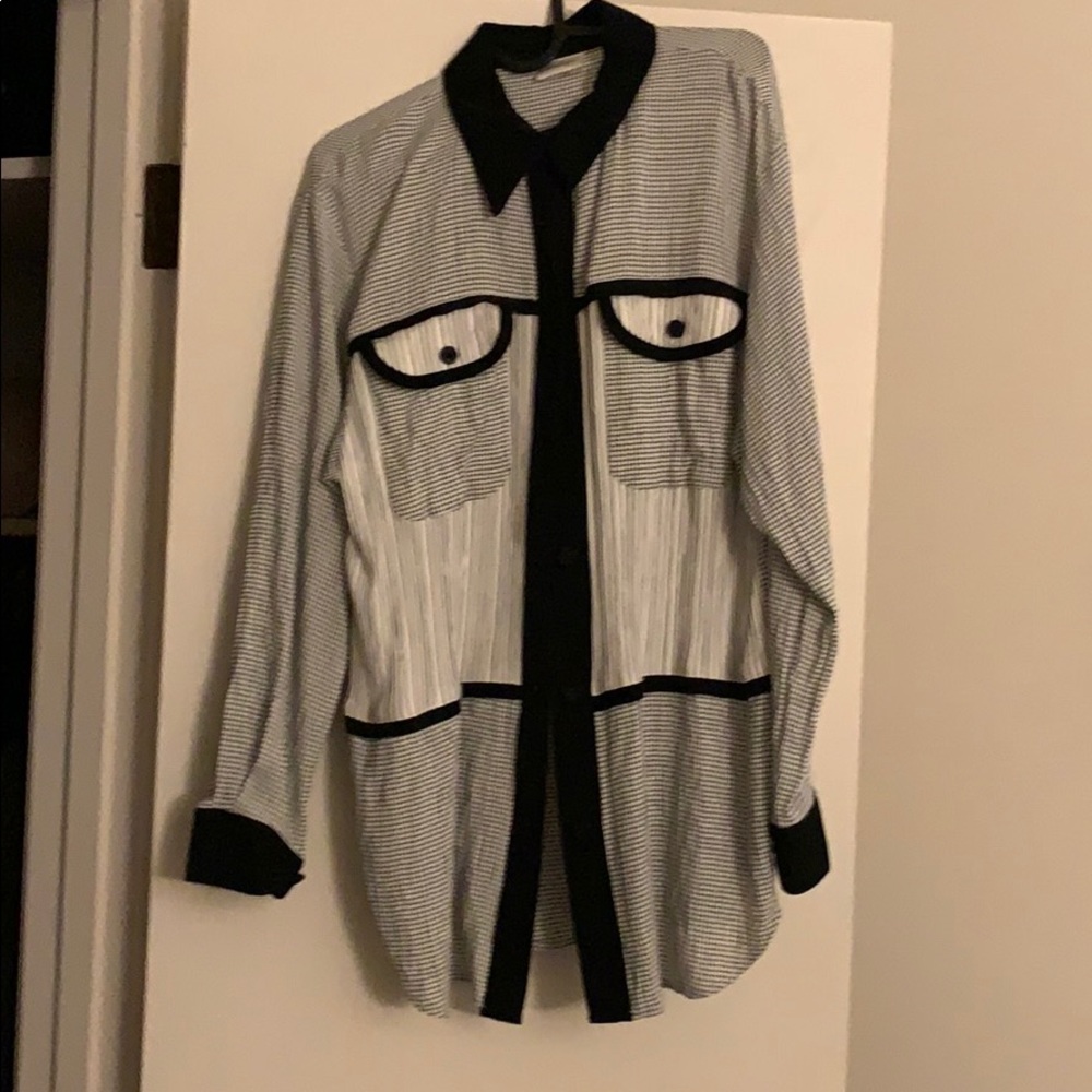 Button up lack and white Neumann Marcus Blouse